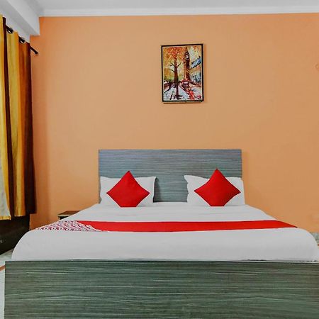 Hotel O Orlov Noida Kültér fotó