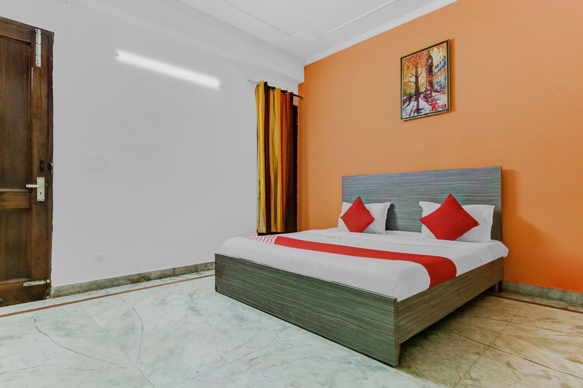 Hotel O Orlov Noida Kültér fotó